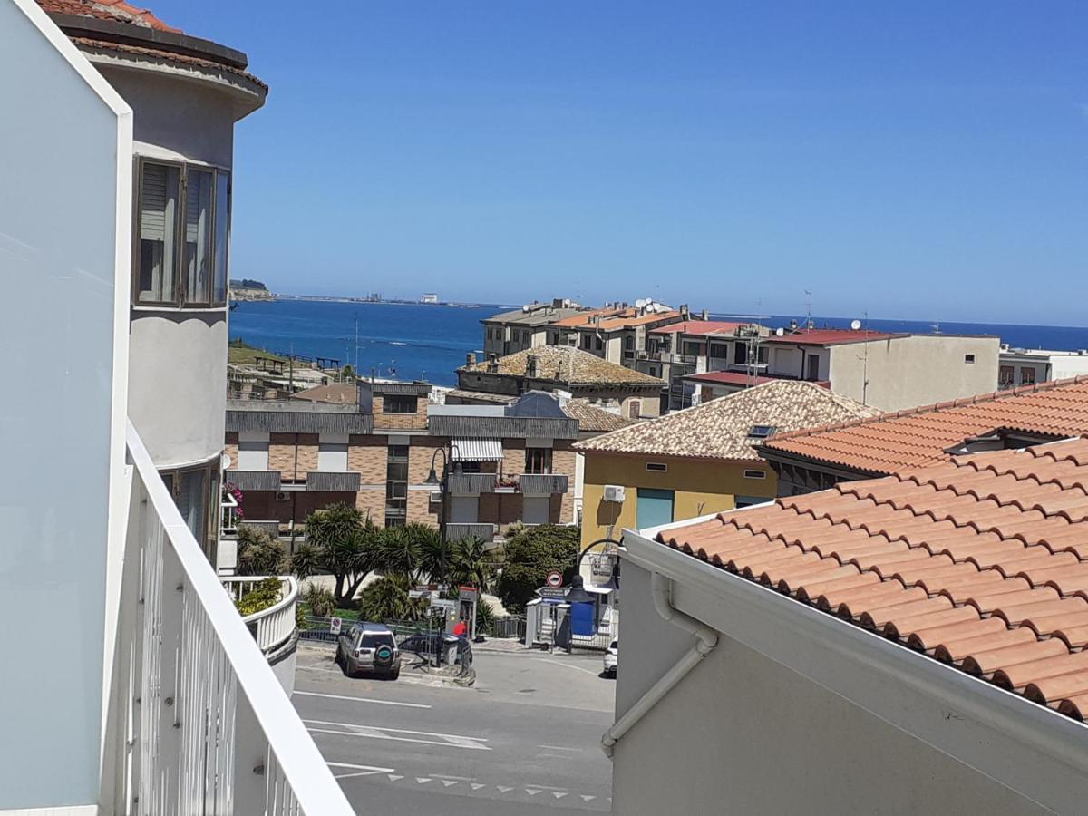 Lo Scorcio Sul Mare Apartment Marina di San Vito Exterior photo