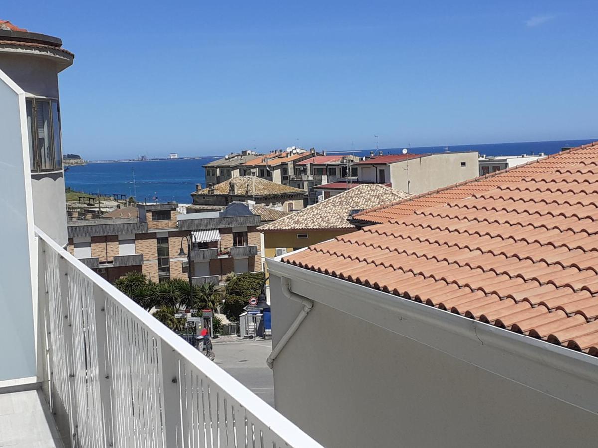 Lo Scorcio Sul Mare Apartment Marina di San Vito Exterior photo