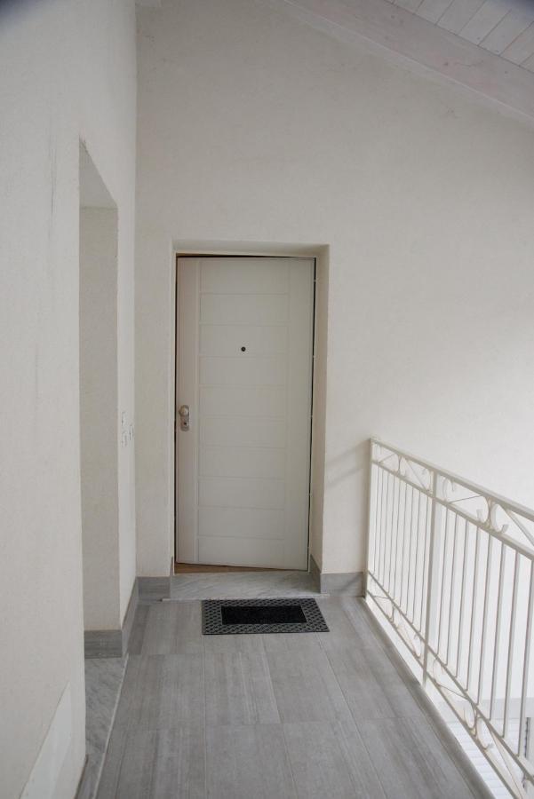 Lo Scorcio Sul Mare Apartment Marina di San Vito Exterior photo